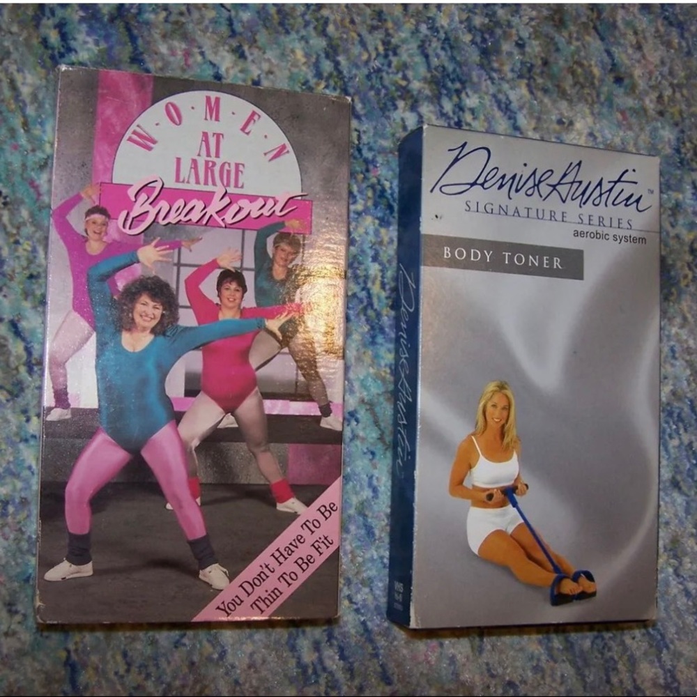 (2) Denise Austin & Body Breakout
VHS Exercise Tapes. (1) Denise Austin & Other